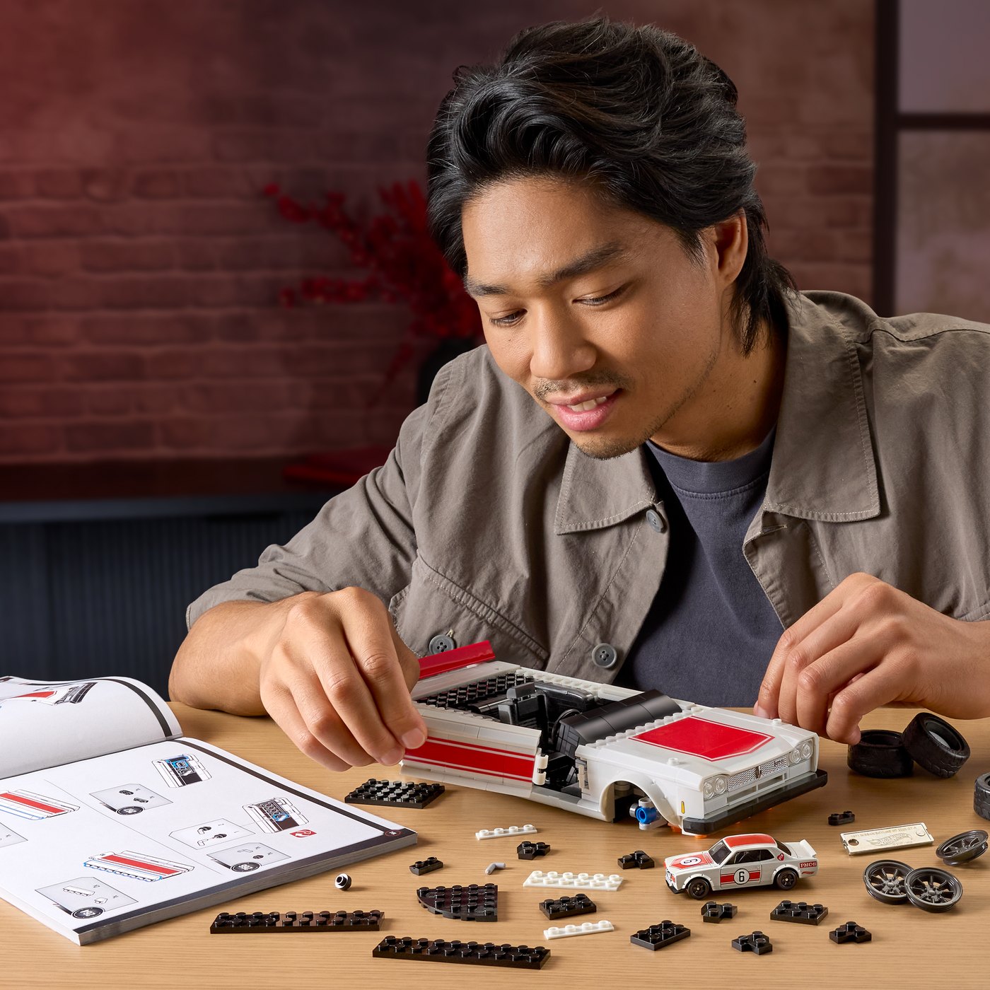 Montage de la Nissan Skyline 2000GT-R en briques Mattel Brick Shop avec la notice